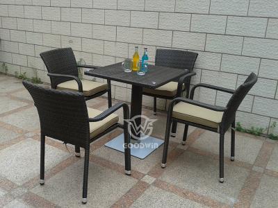 4-Sitzer Gartenmöbel Set aus synthetischem Rattan