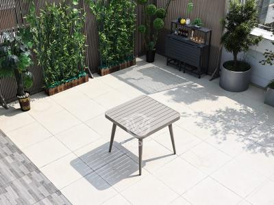 Quadratischer Esstisch aus Aluminium für Garten- und Terrassenmöbel